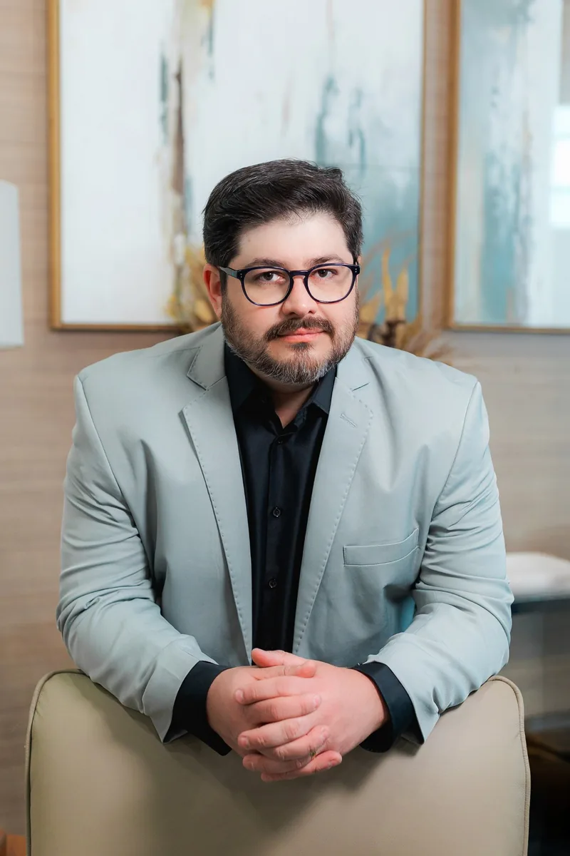 Dr. Antonyo